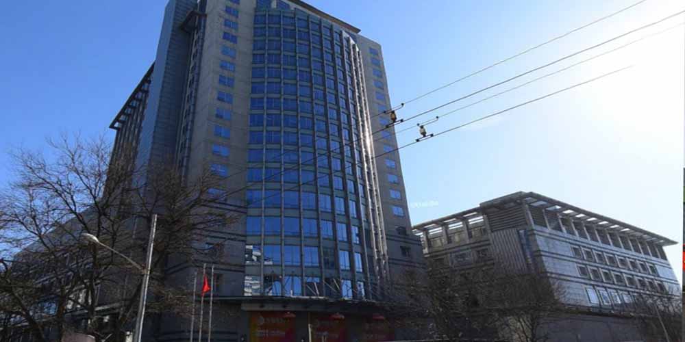 北礦磁材科技用高服氣流篩解決磁性材料的精度、細度及環(huán)境污染問題
